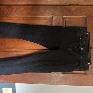 men’s American eagle jeans. size 33 waist 32 length.